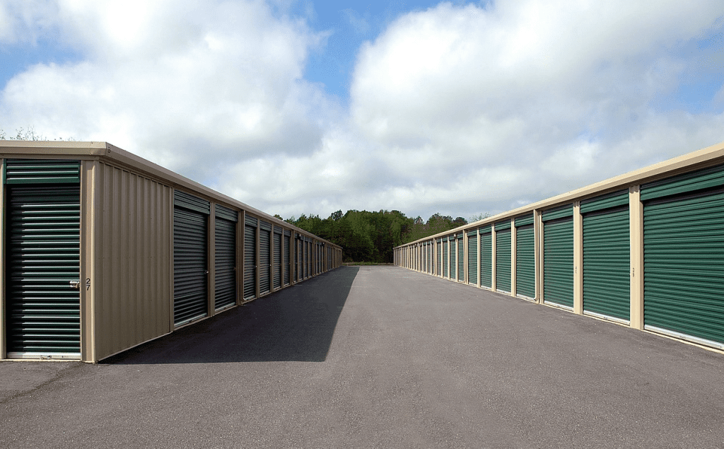 5 Signs You Need a Self-Storage Unit Right Now