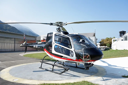 Discover the Thrill of a FunFlights Helicopter-Tours in Switzerland